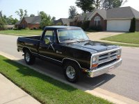 1987 Dodge D150.jpg