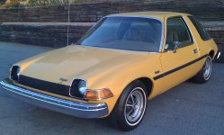 1280px-1975_AMC_Pacer_base_model_frontleftside.jpg